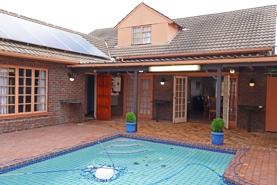 4 Bedroom Property for Sale in Retreat Western Cape